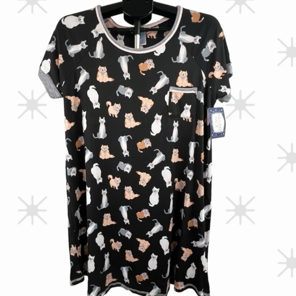 Pillow Talk - ‘Cats - Black’ sleepshirt. SZ: Medium NWT. Firm! No offers please!